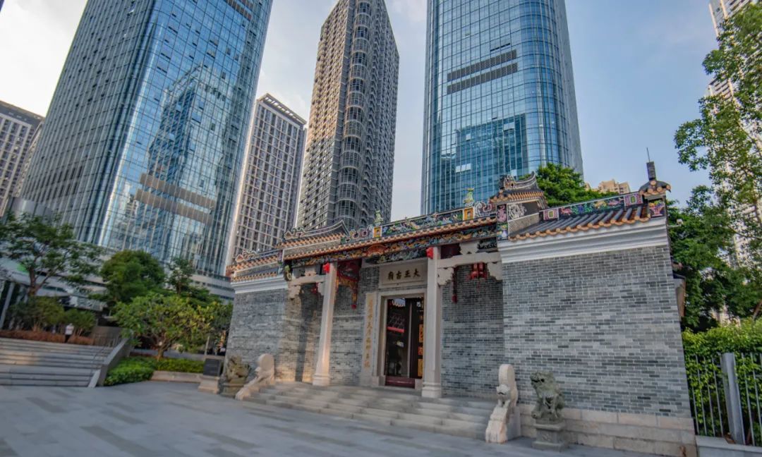 最牛的郑氏"宗祠",位于深圳中心无人敢拆,郑氏族人值得拜一拜|郑氏