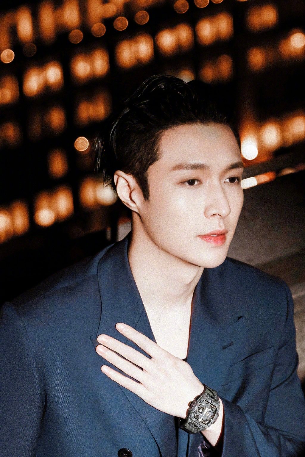 帅哥们和大背头的适配度也高了喊一声拽哥不过分吧