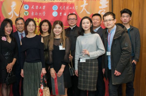 女生“上大学”和“没上大学”，究竟有多大的区别？答案有点扎心休闲区蓝鸢梦想 - Www.slyday.coM