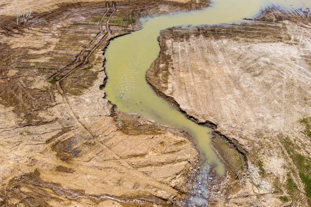 航拍余杭康门水库水质堪比黄河水位也不高