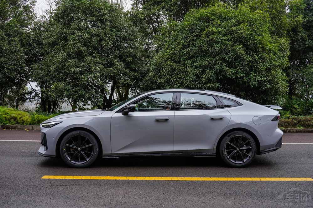 盘点高人气的自主家轿，UNI-V领衔！