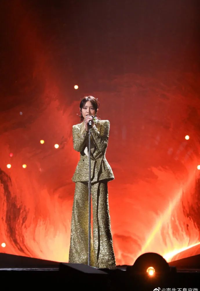 庆祝香港回归25周年  众星云集《声生不息•港乐季》休闲区蓝鸢梦想 - Www.slyday.coM