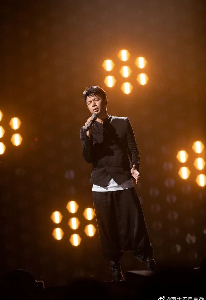 庆祝香港回归25周年  众星云集《声生不息•港乐季》休闲区蓝鸢梦想 - Www.slyday.coM