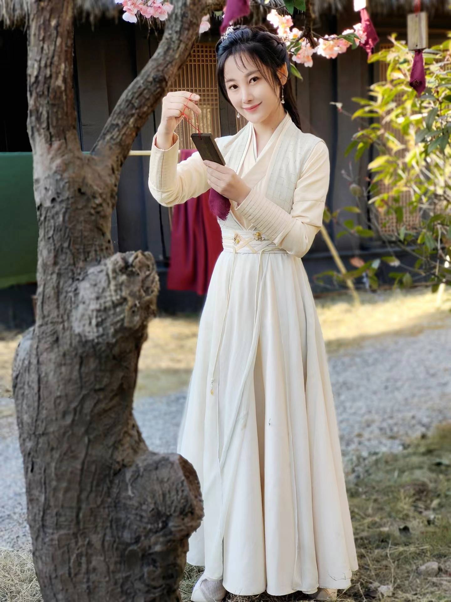 《清风朗月花正开》热播 马艺郡饰演七彩