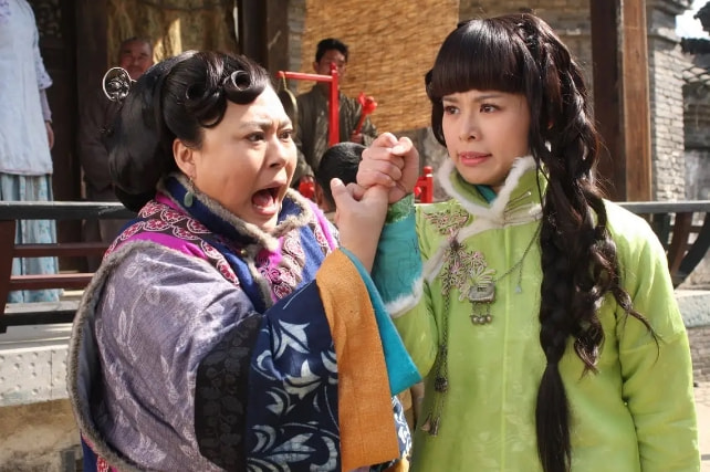 她比皇帝大18岁，又老又丑，她却成了皇帝的魂，她死皇帝也跟着死休闲区蓝鸢梦想 - Www.slyday.coM