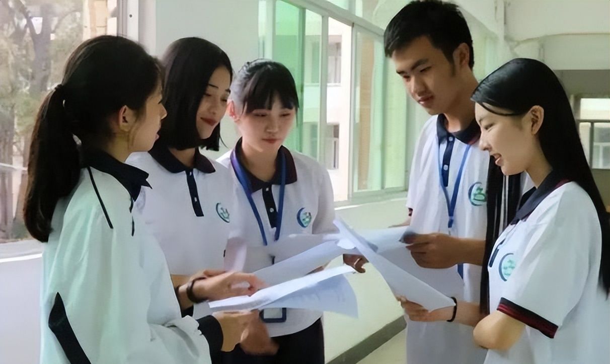 取消初中毕业后普职分流，预计5月1日起实施，幸福来得太突然了休闲区蓝鸢梦想 - Www.slyday.coM