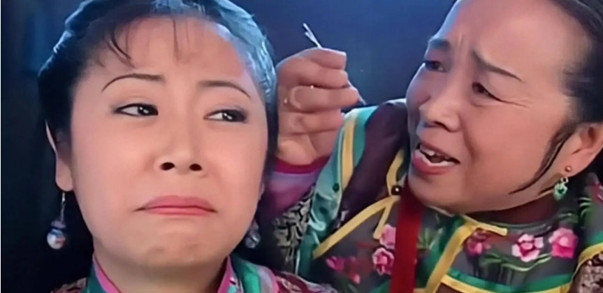 她比皇帝大18岁，又老又丑，她却成了皇帝的魂，她死皇帝也跟着死休闲区蓝鸢梦想 - Www.slyday.coM