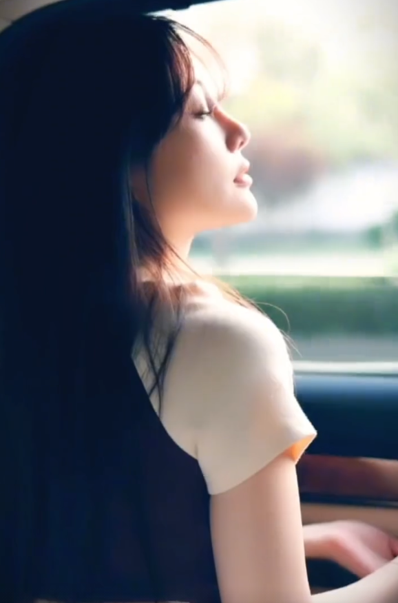 李小璐被嘲垫鼻梁“透光”,本人大胆回应,网友:她之前是塌鼻梁休闲区蓝鸢梦想 - Www.slyday.coM 李小璐被嘲垫鼻梁“透光”,本人大胆回应,网友:她之前是塌鼻梁休闲区蓝鸢梦想 - Www.slyday.coM