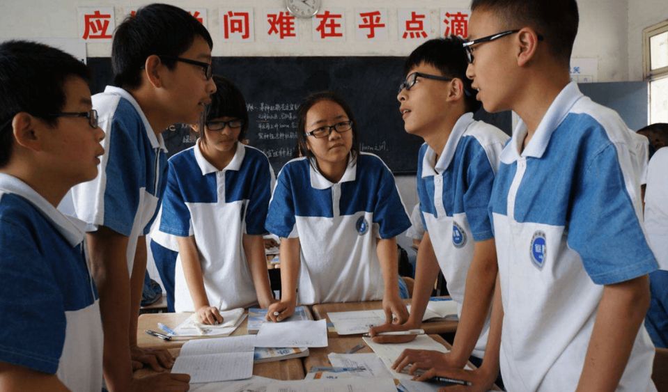 初中生的好消息,“普职分流”将被取消,5月1日起开始实行休闲区蓝鸢梦想 - Www.slyday.coM 初中生的好消息,“普职分流”将被取消,5月1日起开始实行休闲区蓝鸢梦想 - Www.slyday.coM