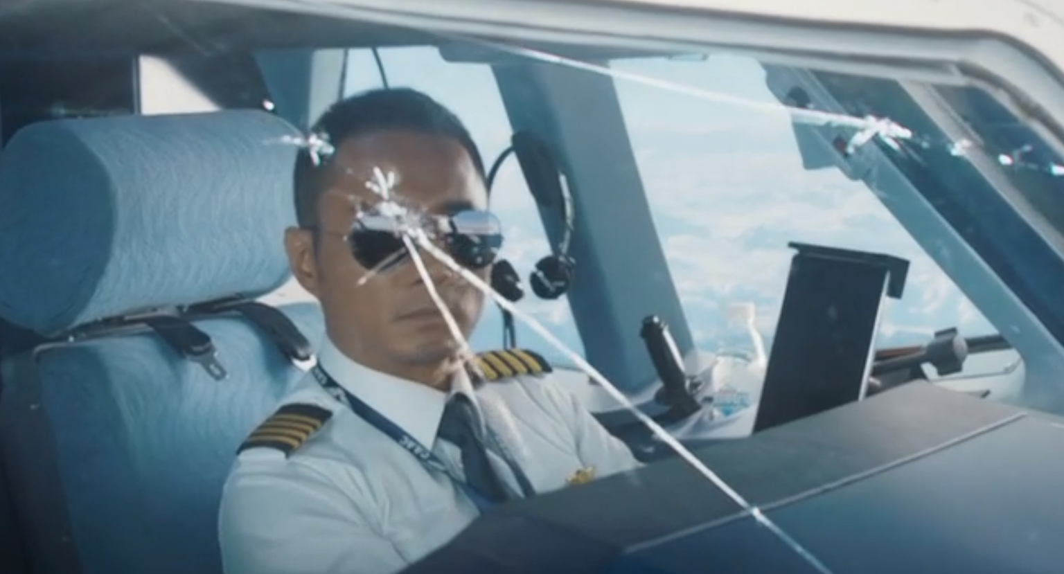 从中国医生到中国机长 为中国点赞 致敬勇敢的飞行员和所有航天人休闲区蓝鸢梦想 - Www.slyday.coM 从中国医生到中国机长 为中国点赞 致敬勇敢的飞行员和所有航天人休闲区蓝鸢梦想 - Www.slyday.coM