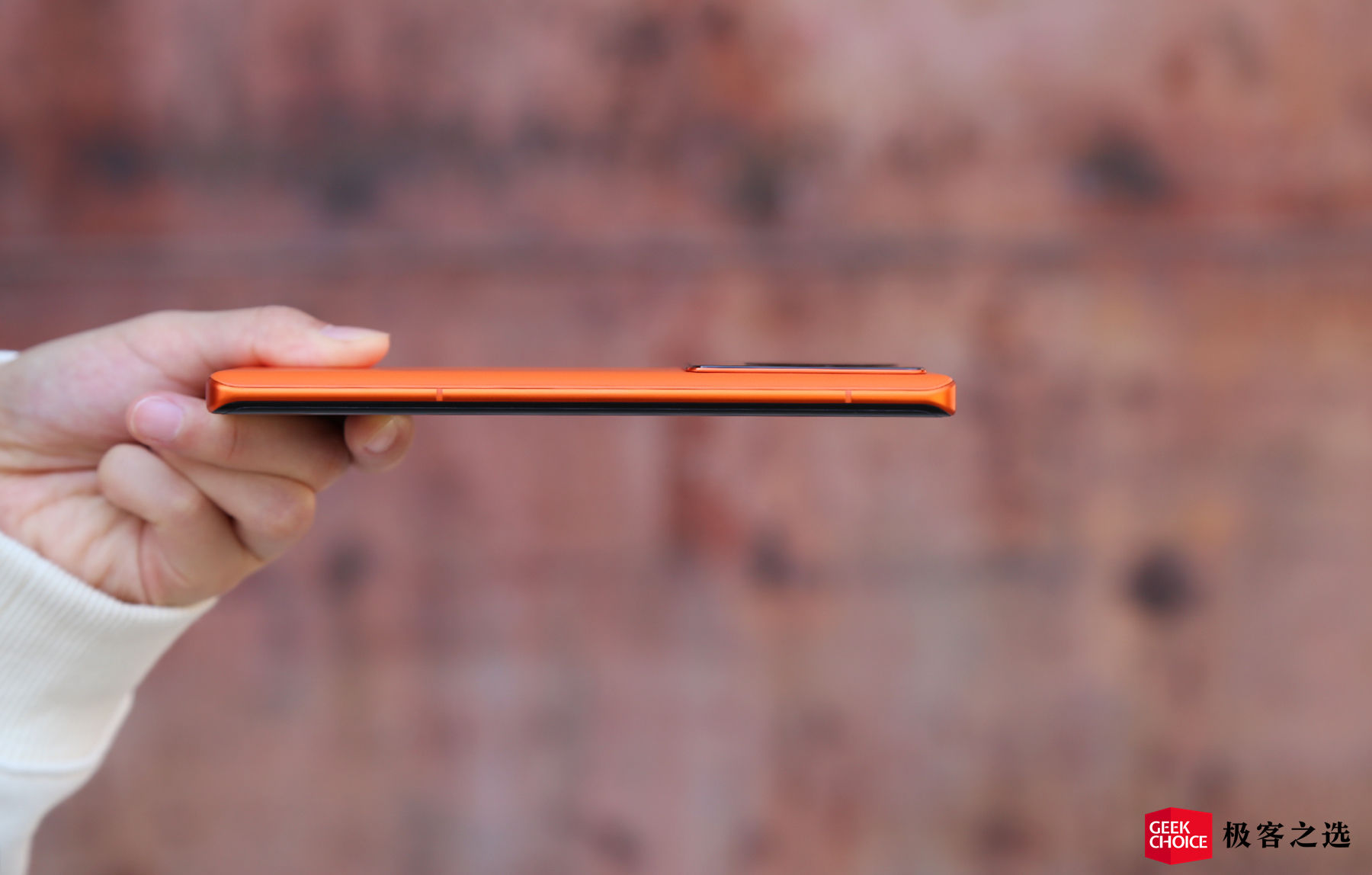 vivo X80 Pro 评测：用上全新 V1+ 自研芯片，会「再一次」成为年度影像旗舰吗？休闲区蓝鸢梦想 - Www.slyday.coM