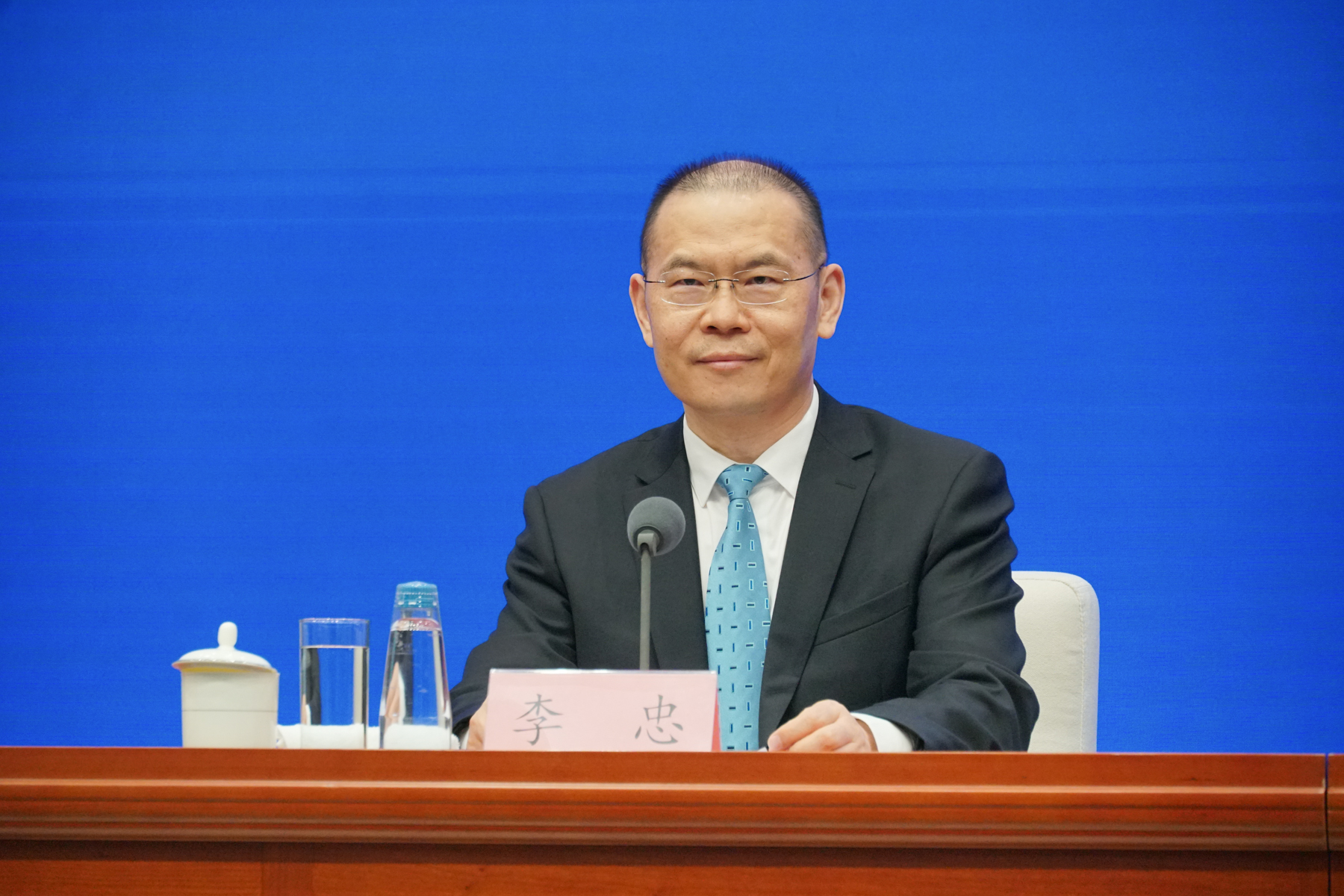 人力资源社会保障部副部长李忠   澎湃新闻记者 周頔 摄4月25日,在