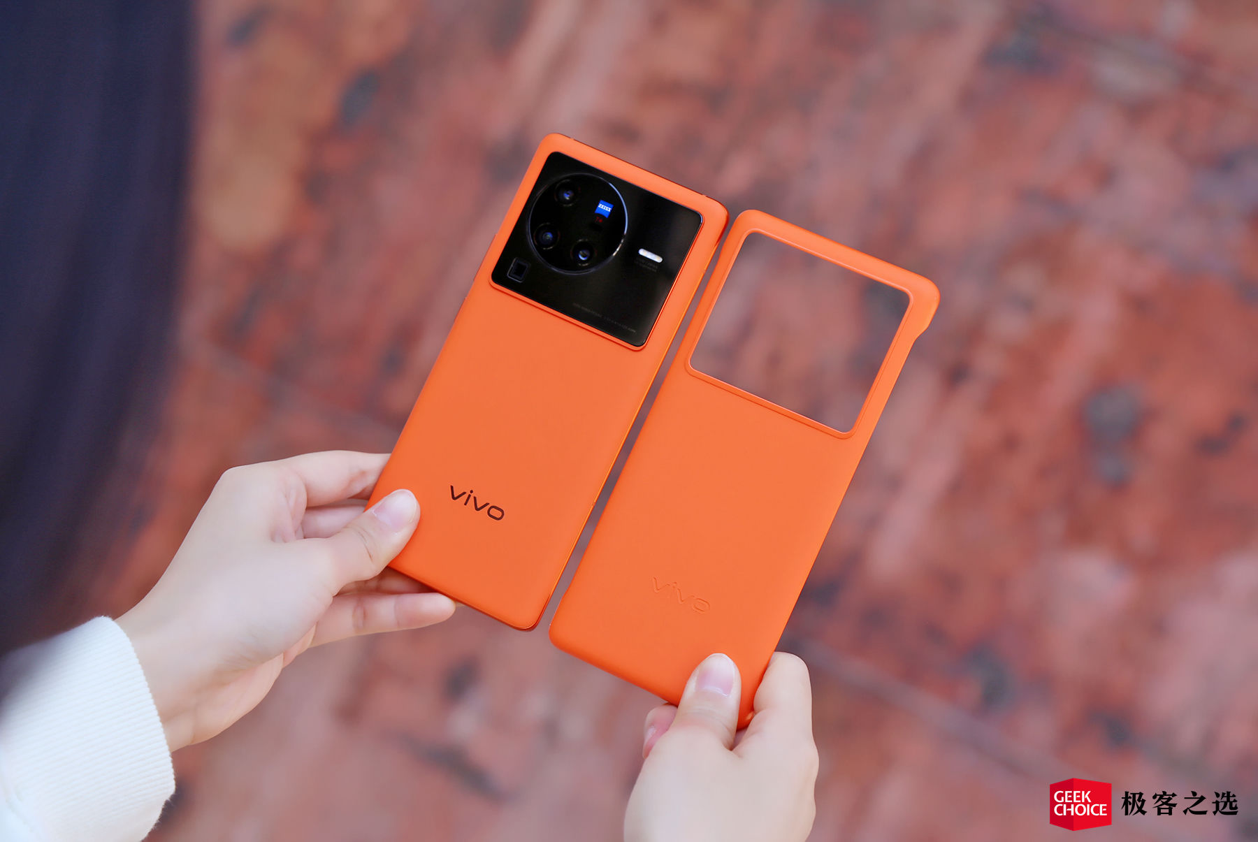 vivo X80 Pro 评测：用上全新 V1+ 自研芯片，会「再一次」成为年度影像旗舰吗？休闲区蓝鸢梦想 - Www.slyday.coM