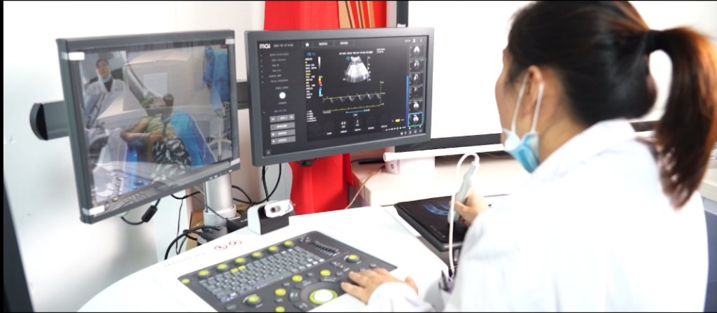 远程超声机器人在罗湖区人民医院