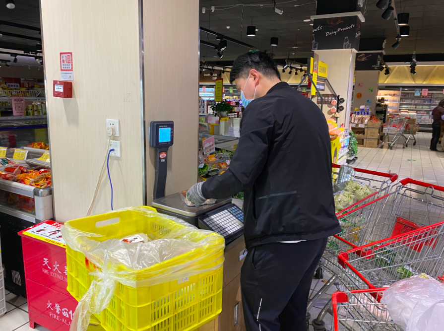 顺天府超市西城门店上货足朝阳丰台门店增加双倍配送量