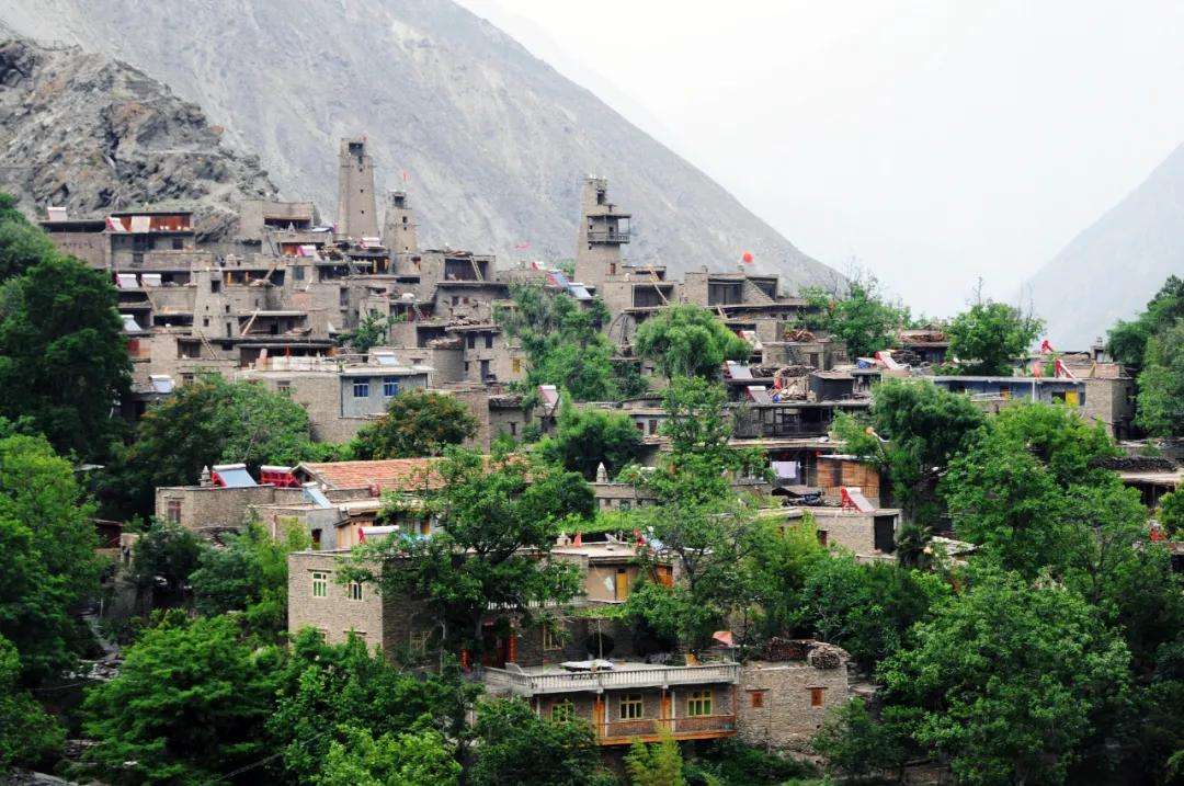 四川有一个神秘的古村落里面宛若迷宫还有天然空调的美称