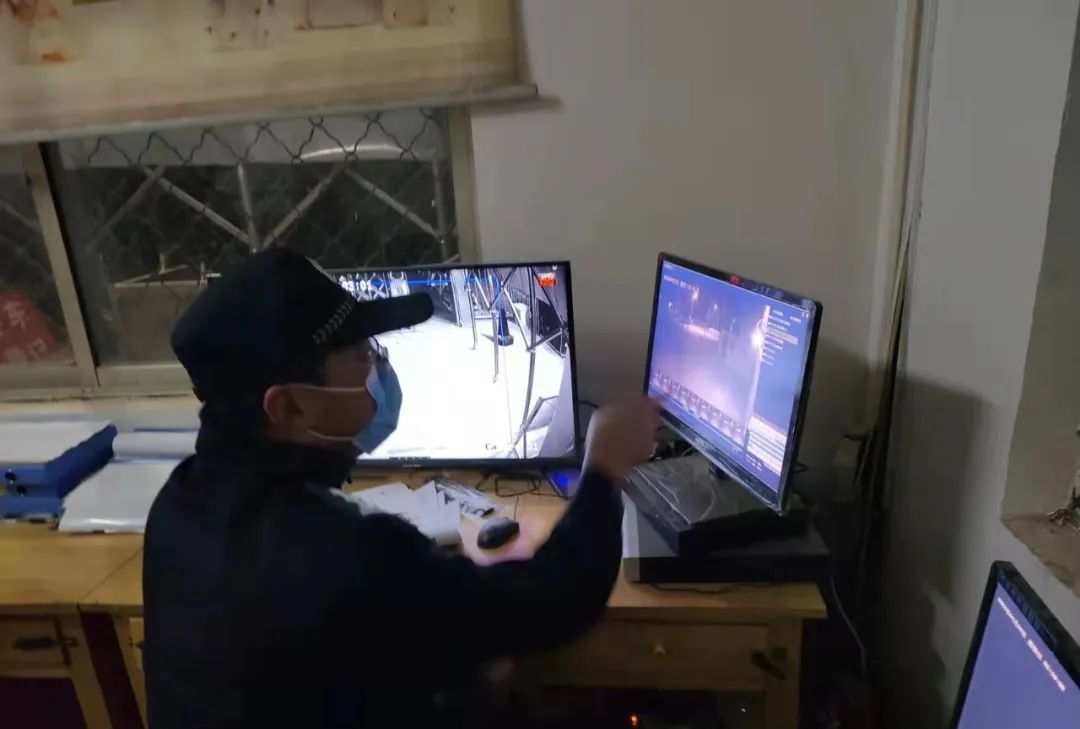 聊城一乡镇两个女孩离家出走,凌晨两点在一处空置的防疫棚内找到休闲区蓝鸢梦想 - Www.slyday.coM 聊城一乡镇两个女孩离家出走,凌晨两点在一处空置的防疫棚内找到休闲区蓝鸢梦想 - Www.slyday.coM