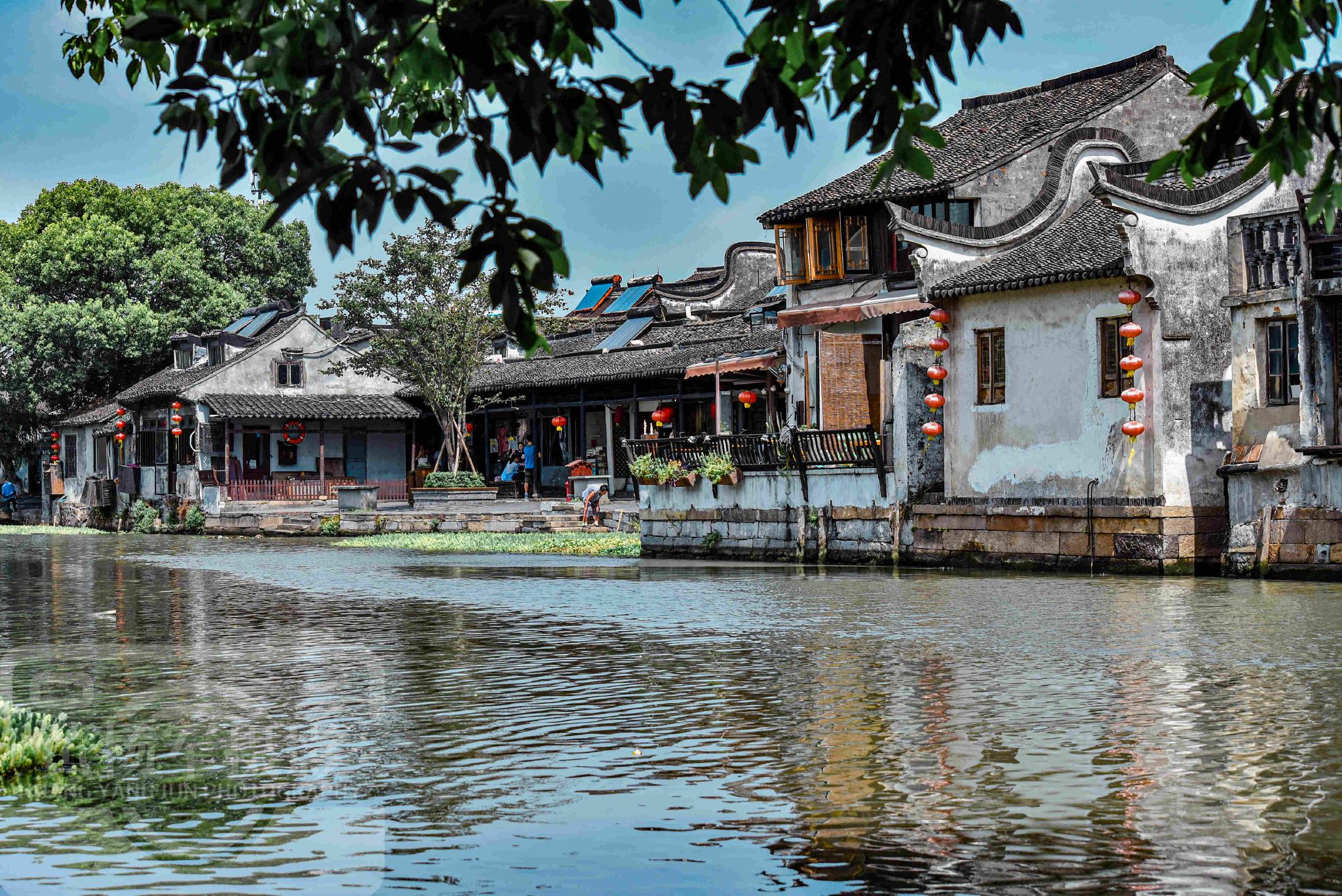 中国传统文化极浓的江南小镇地处江浙沪交界处河网纵横景如画