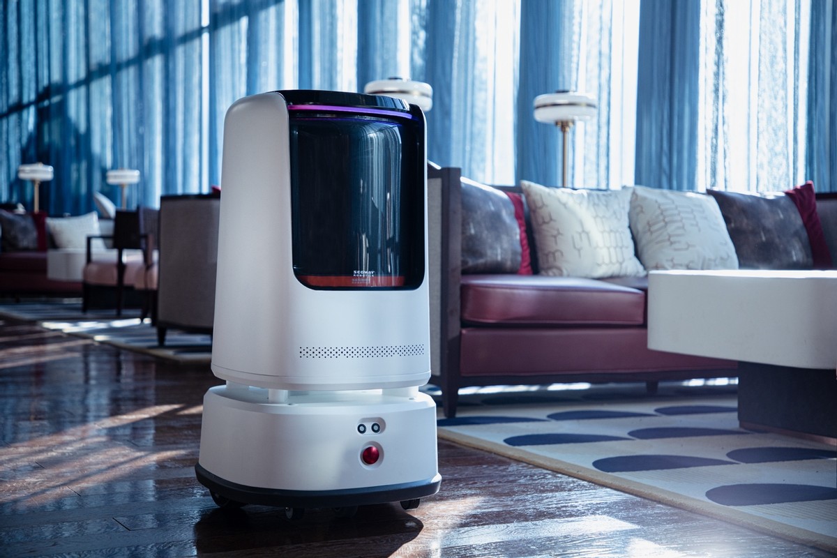 九号机器人两个最卷员工发布卷动行业发展新风向