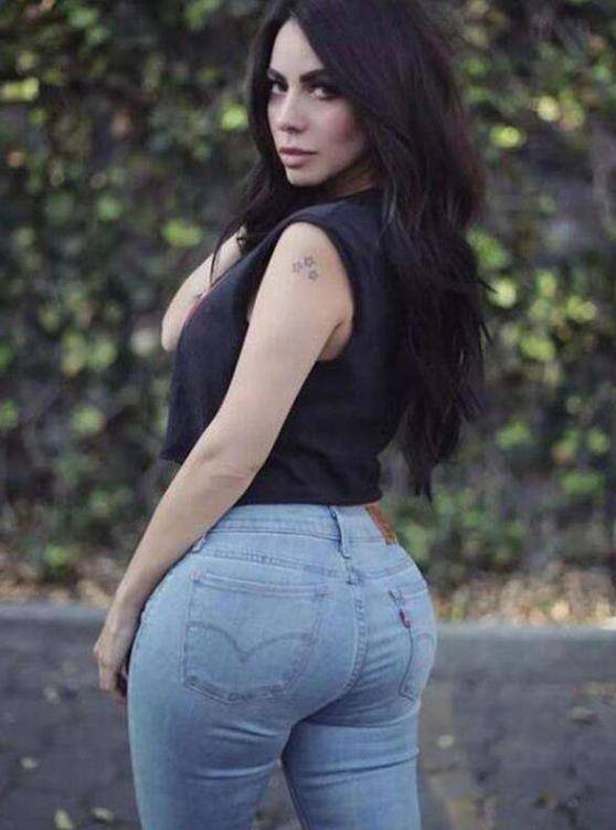 有种迷人叫卡戴珊的亚洲蹲看到最后一张时真不是浪得虚名