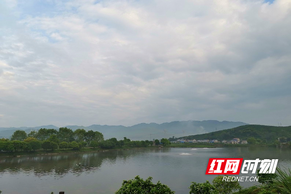 石门新关镇薄雾拂面邂逅醉美新关