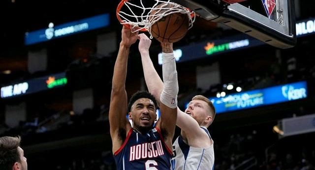 老肯扬马丁希望儿子小肯扬马丁能够带领火箭队下赛季进季后赛