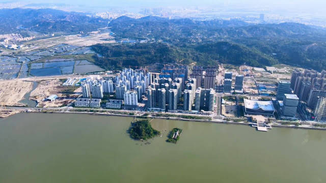 汕头南滨新城期待着海湾隧道通车后的热闹景象围观汕头海湾隧道在亚青