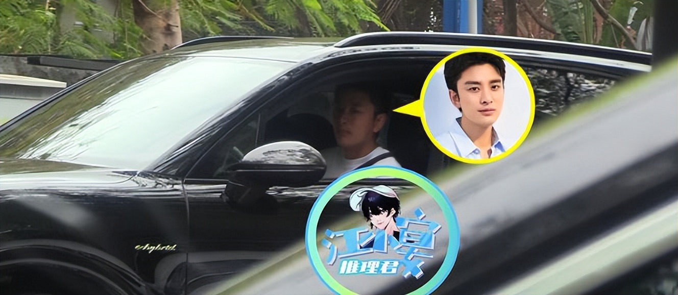 王源和贾乃亮到三亚玩冲浪:坐游艇一起出海,王源忙着喷防晒雾