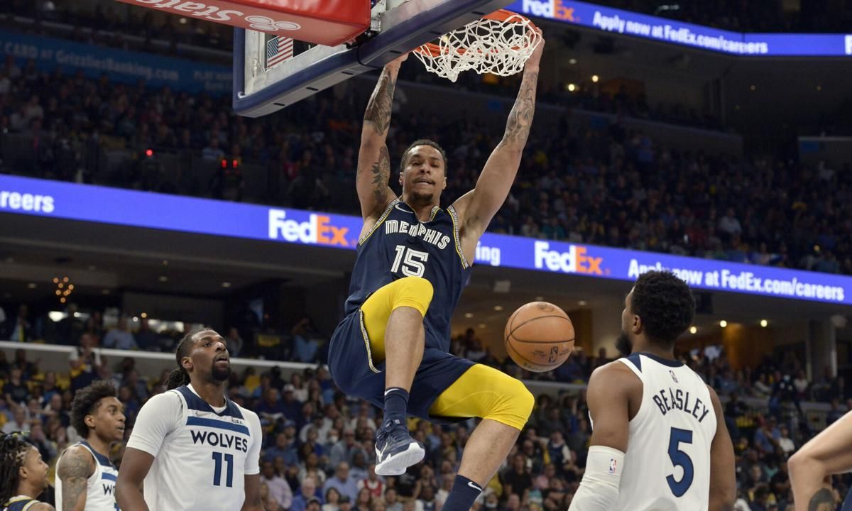 比赛中,灰熊的替补锋线球员布兰登-克拉克(brandon clarke)展现出了