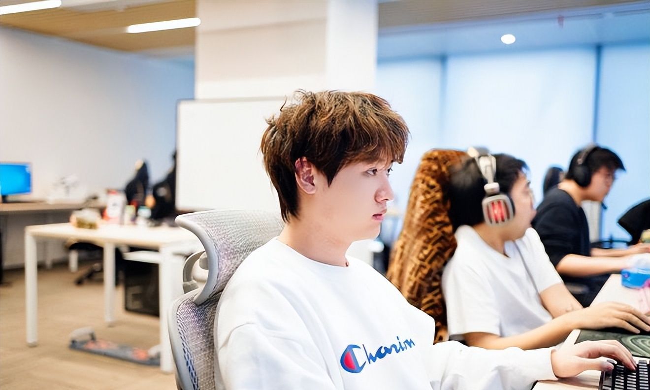 dota2超神归来网传圣子华炼将组建新队felixciaoba有望加入