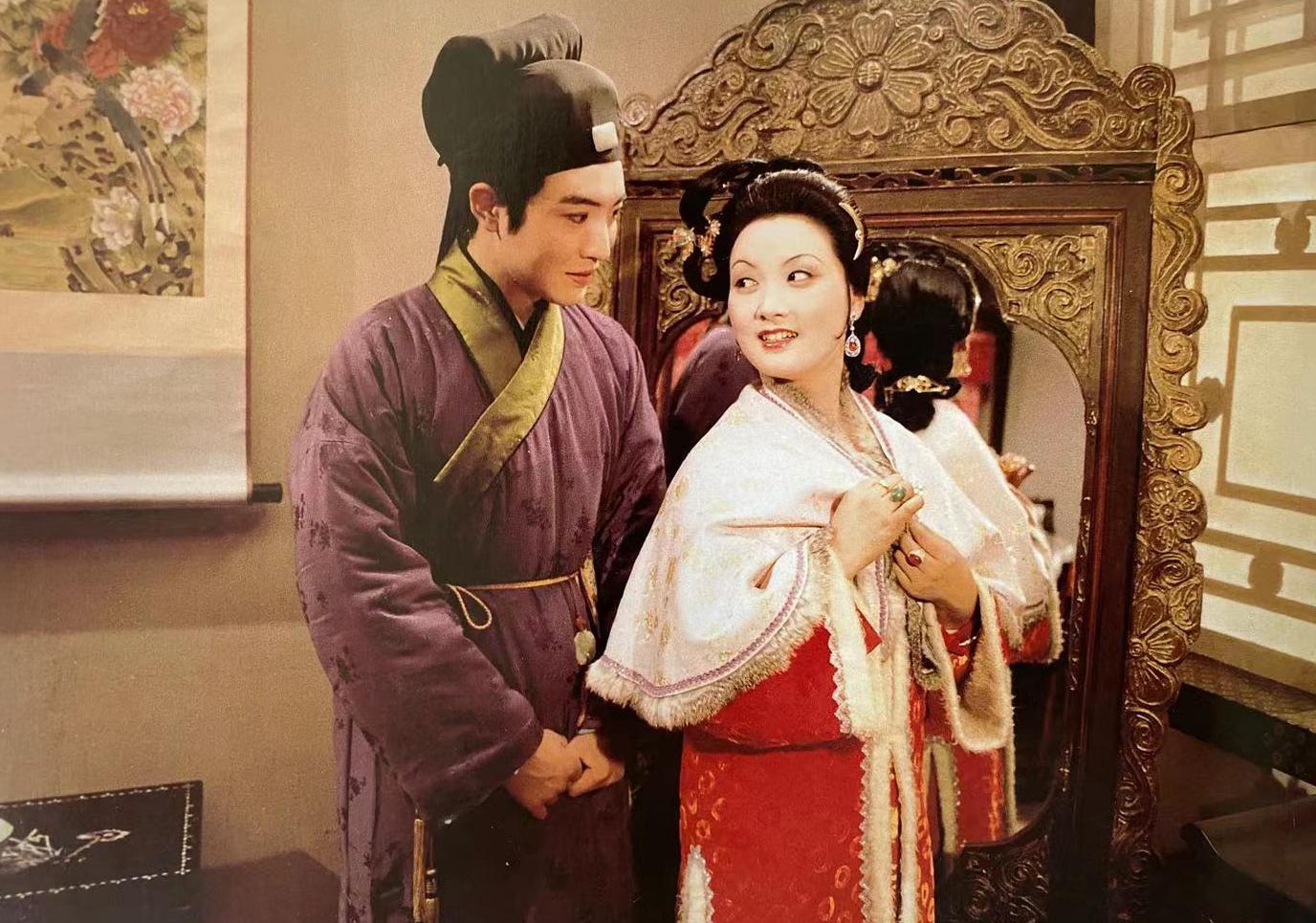 红楼梦王熙凤害了多少人命