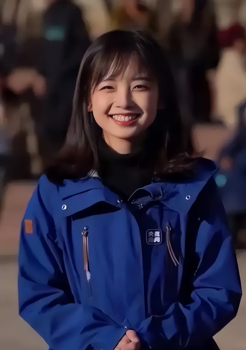 可是当网友们看到了她的外在形象之后,彻底的惊呆了,原来王冰冰素颜的