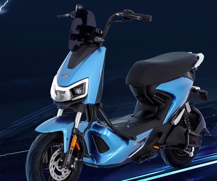 2款节能电动车来了款式好看最大续航300里免驾照可上牌