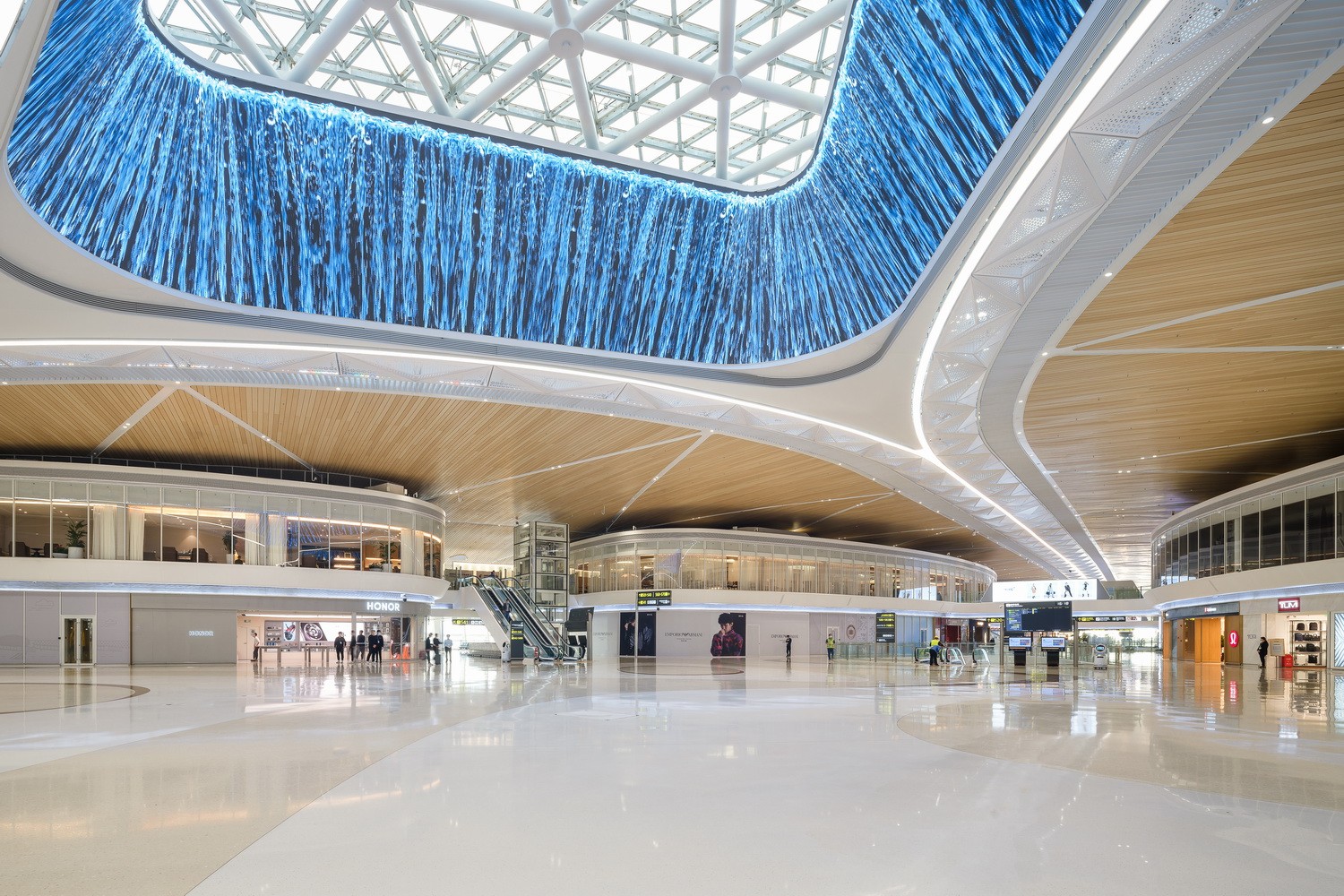 航空建筑新标杆深圳宝安国际机场卫星厅gdadaedas兰德隆与布朗