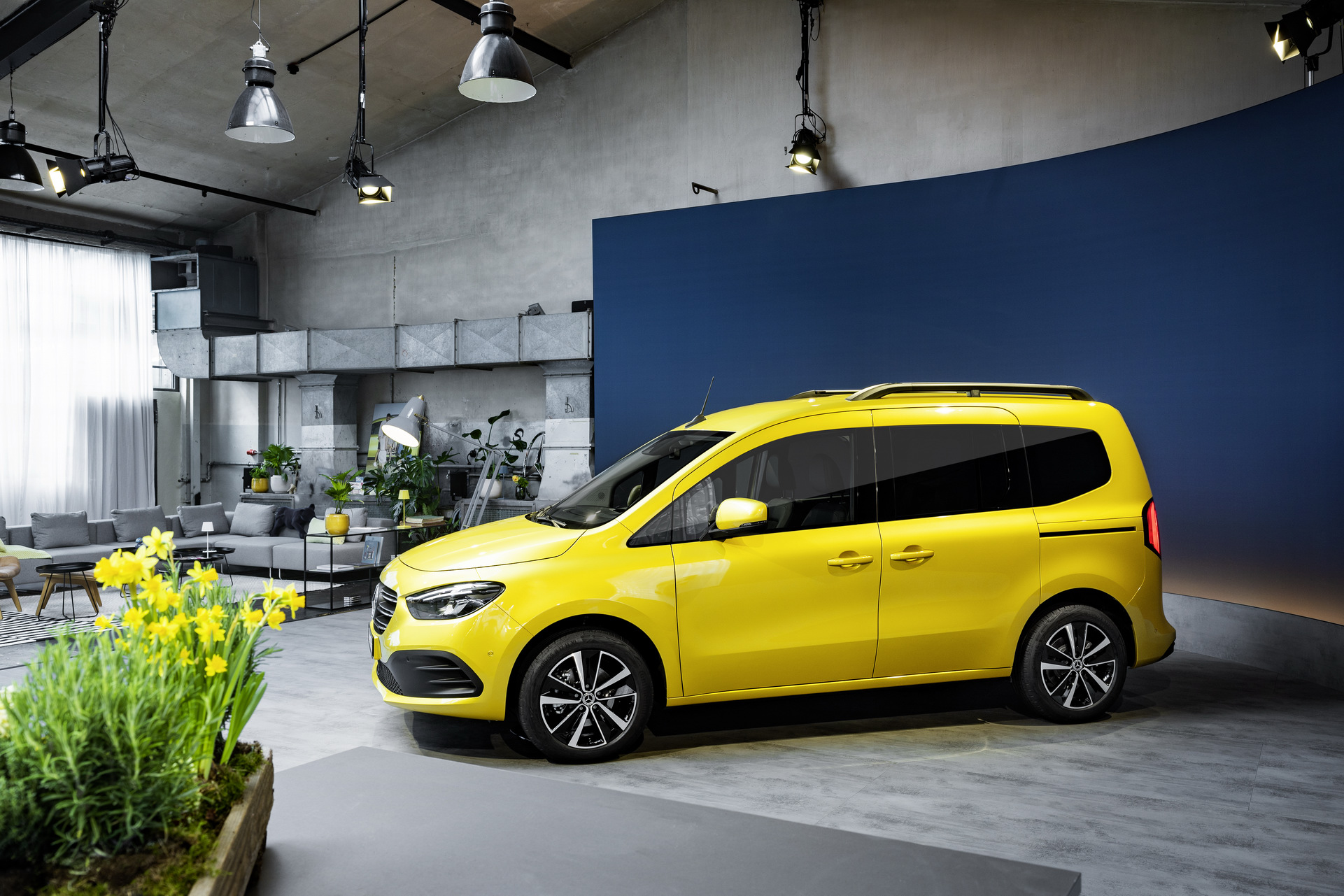 燃油纯电两种版本梅赛德斯奔驰t级正式发布