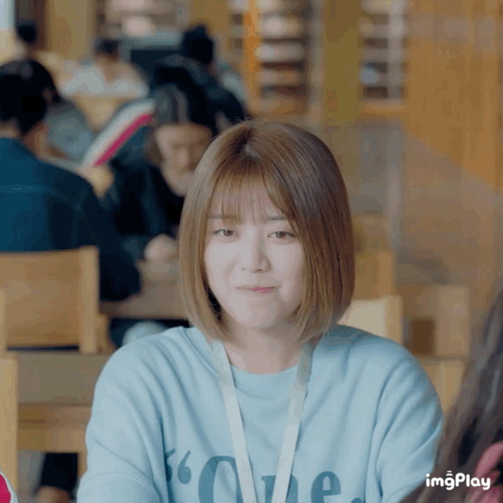 感的哈~虽然是第一次演戏并担任女主,但刘人语坦言自己并没有什么压力