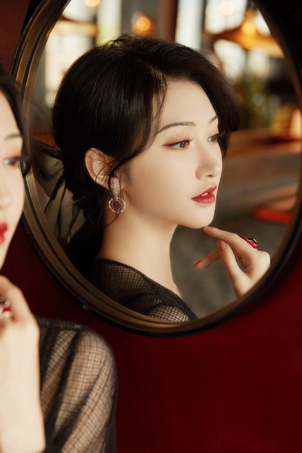 景甜不愧是人间富贵花穿深v礼服优雅极致气质真不一般