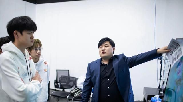 狼队对阵eStar海报:信息量十足,黎洛待遇无敌,SK要亲自动手?休闲区蓝鸢梦想 - Www.slyday.coM 狼队对阵eStar海报:信息量十足,黎洛待遇无敌,SK要亲自动手?休闲区蓝鸢梦想 - Www.slyday.coM