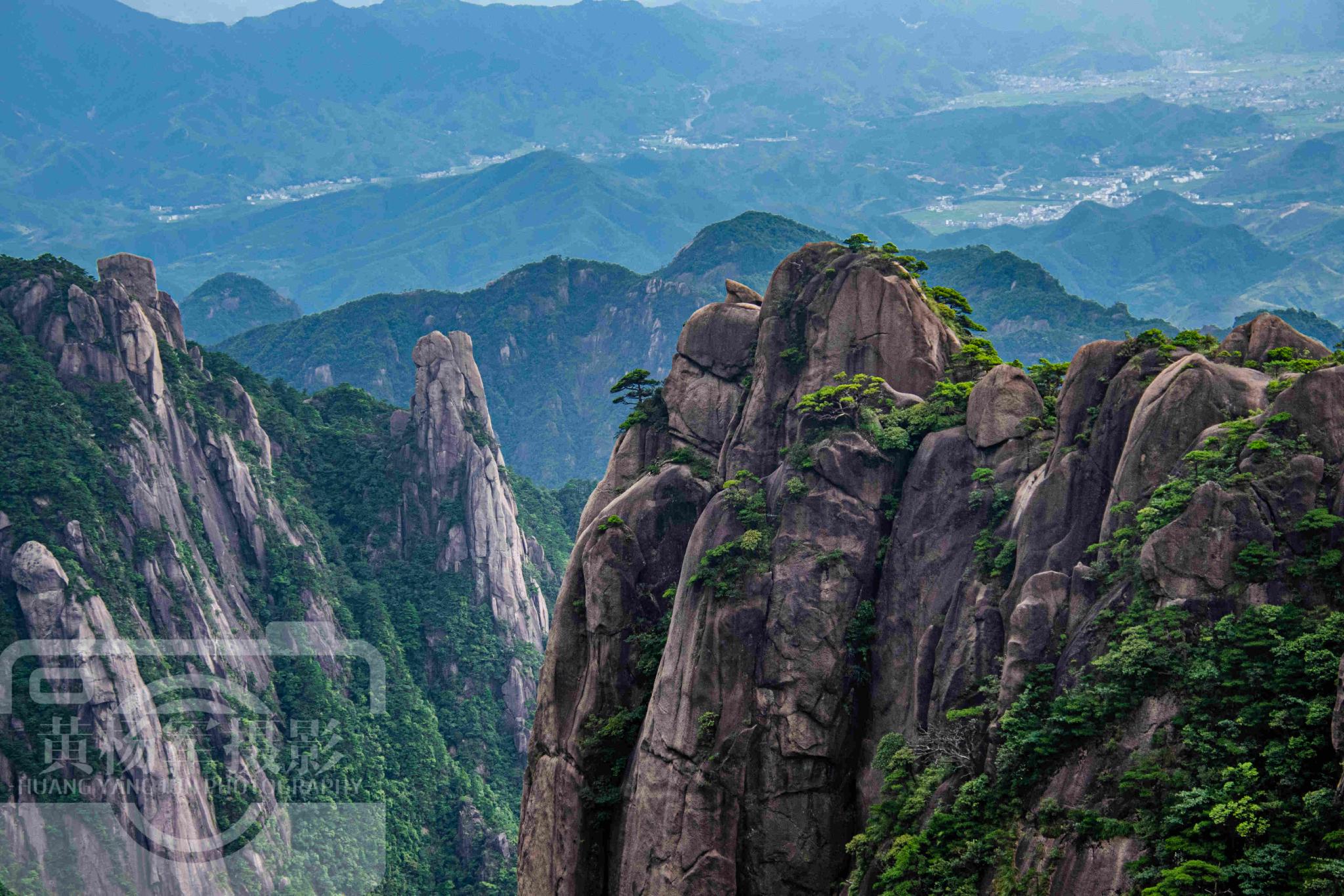 中国最秀美的峰林地处江西两县市交界处花岗岩百态多姿景如画