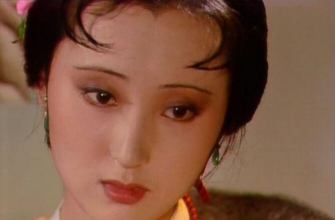 选宝琴而不选黛玉,贾母其实并不喜欢黛玉,她真心喜欢的是宝琴休闲区蓝鸢梦想 - Www.slyday.coM 选宝琴而不选黛玉,贾母其实并不喜欢黛玉,她真心喜欢的是宝琴休闲区蓝鸢梦想 - Www.slyday.coM