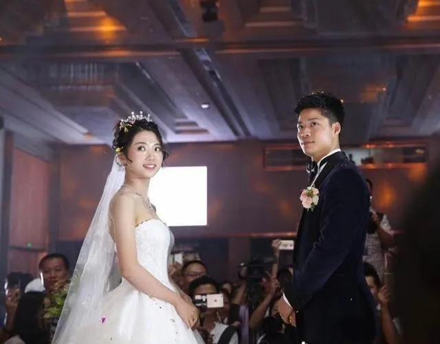 苏炳添:爆红时结婚,没办法不娶,她等了我16年|苏炳添|林艳芳|两人