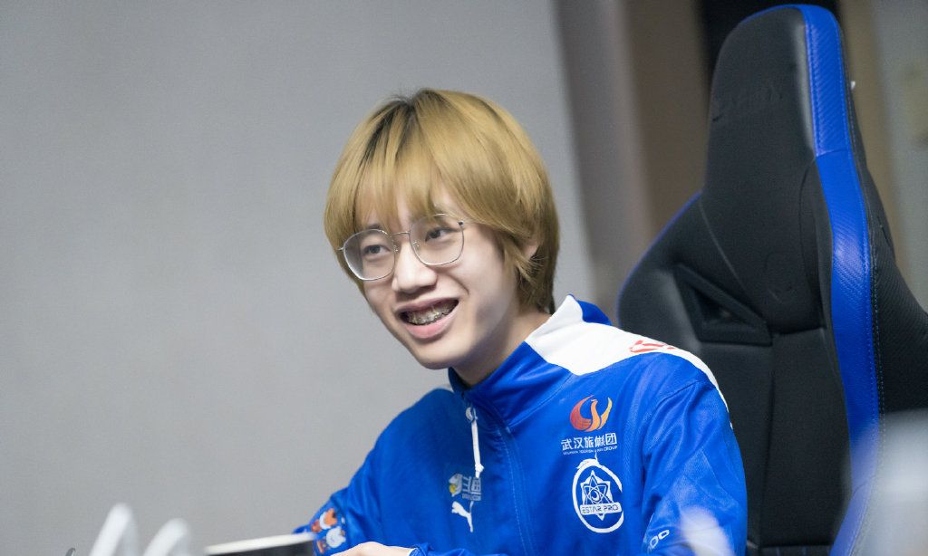 狼星大战再度开启，选手状态至关重要，eStar能否终结狼队三杀？休闲区蓝鸢梦想 - Www.slyday.coM