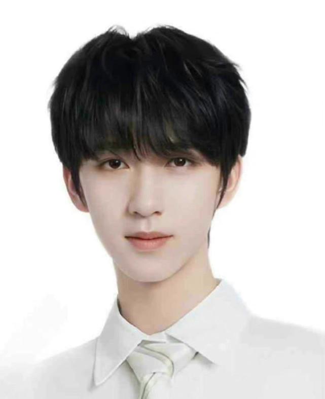 宋亚轩严浩翔贺峻霖落榜北电，时代少年团引热议，打破高学历历史休闲区蓝鸢梦想 - Www.slyday.coM