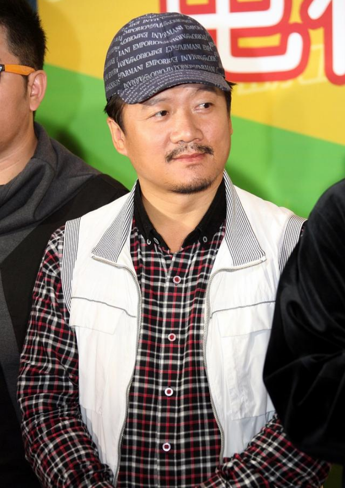 唐鉴军走红后拒绝抛弃不孕妻子如今苦尽甘来