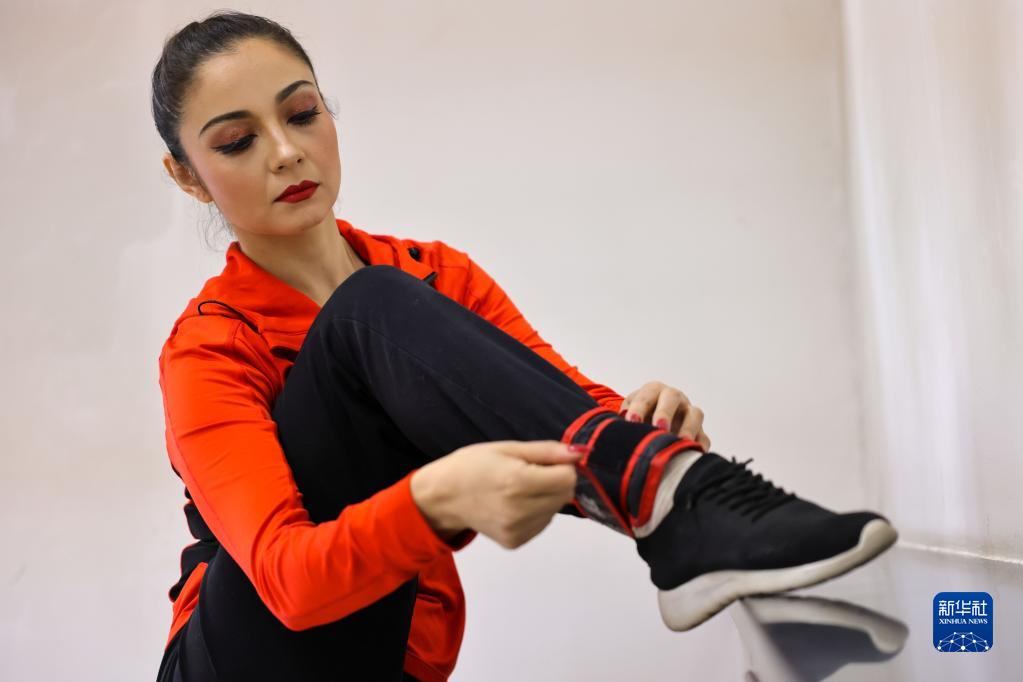 马依热:用舞姿与历史对话---演员马依热·艾买提江(以下简称马依热)是