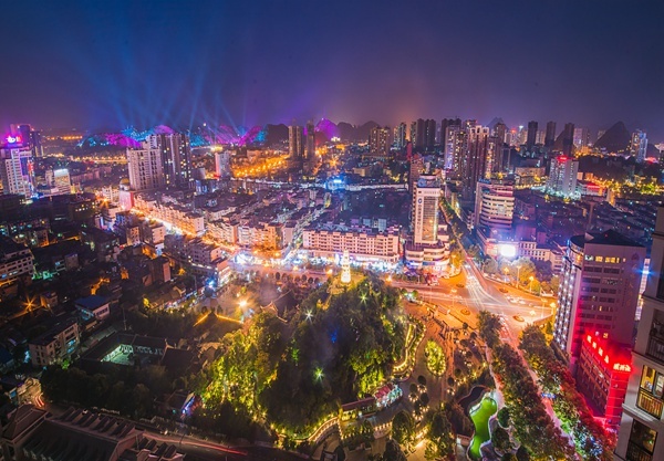 贵州安顺以文明之美铸就城市之魂