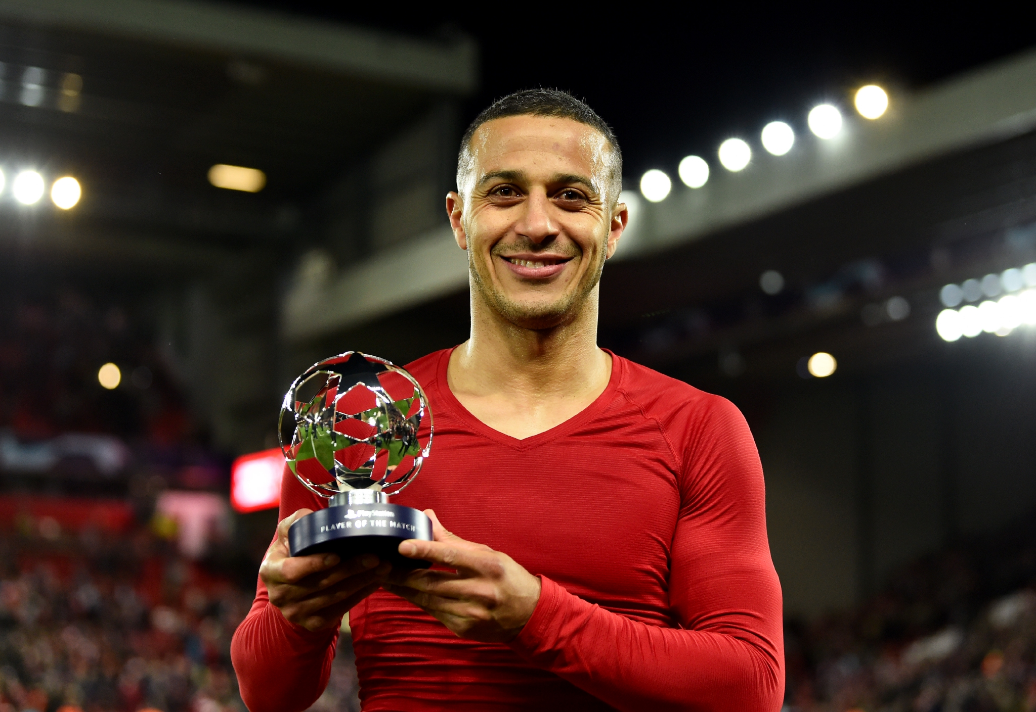 蒂亚戈当选本场最佳球员.