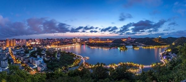 贵州安顺以文明之美铸就城市之魂