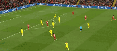 埃斯图皮尼安乌龙，利物浦领先。