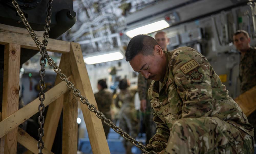 美国向乌克兰提供18门M777超轻型榴弹炮 一架C休闲区蓝鸢梦想 - Www.slyday.coM 美国向乌克兰提供18门M777超轻型榴弹炮 一架C休闲区蓝鸢梦想 - Www.slyday.coM